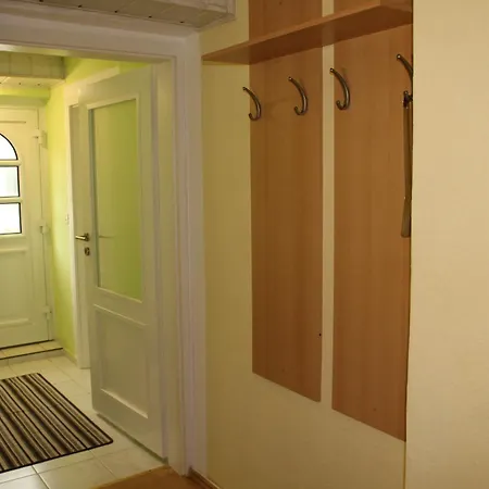 Ferienwohnung Jelinek شقة فارين